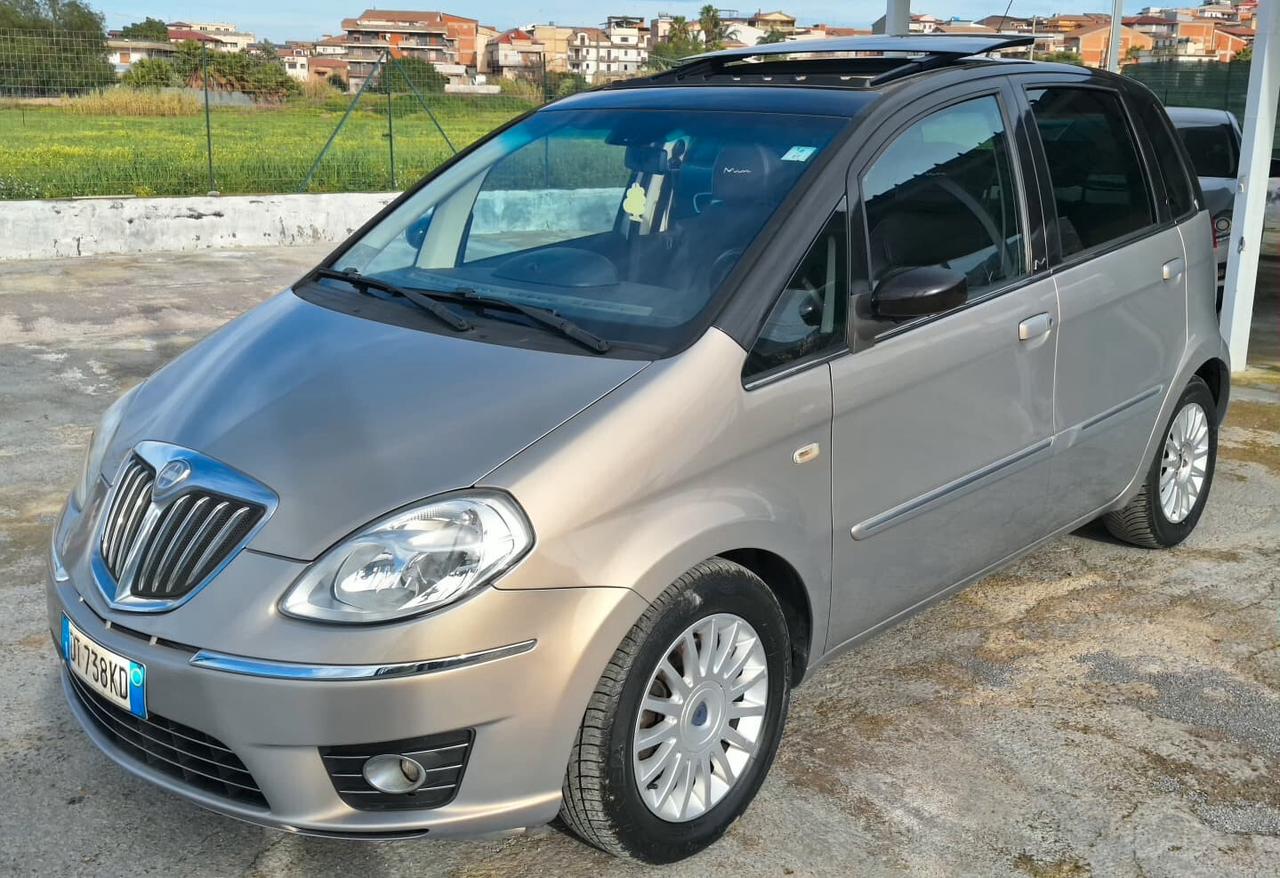 Lancia MUSA 1.3 Multijet 16V 90 CV Platino plus con TETTO APRIBILE