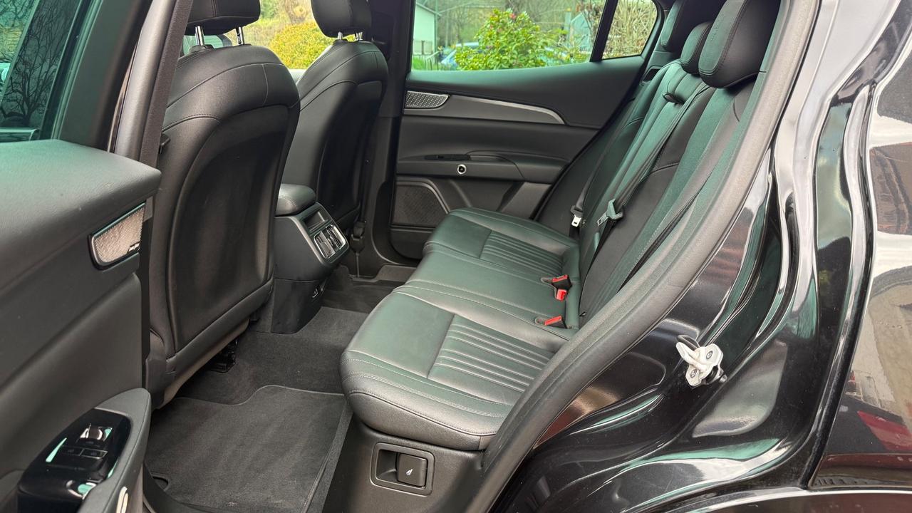 Maserati Grecale MHEV 300 CV AWD GT