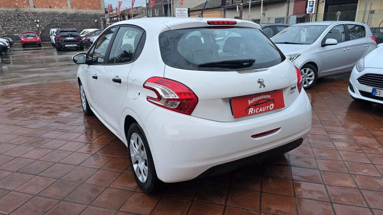 Peugeot 208 1.4 HDi 68 CV 5 porte Active