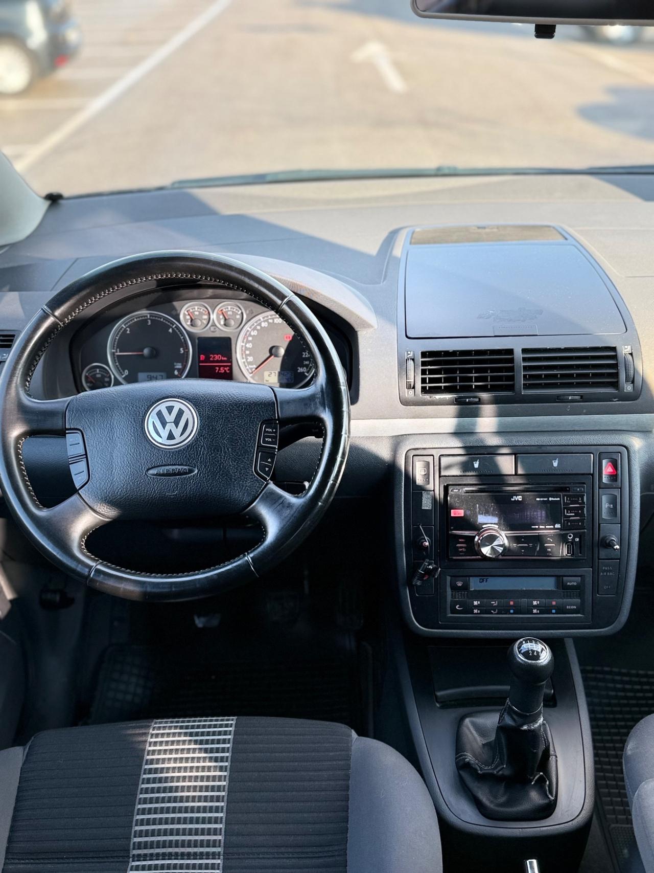 Volkswagen Sharan 2.0 TDI 140cv RESTYLING