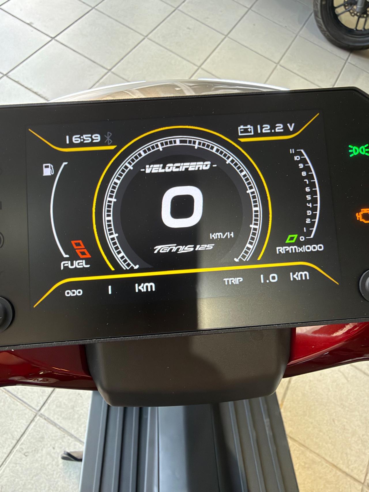 Velocifero TENNIS 125 - KM0