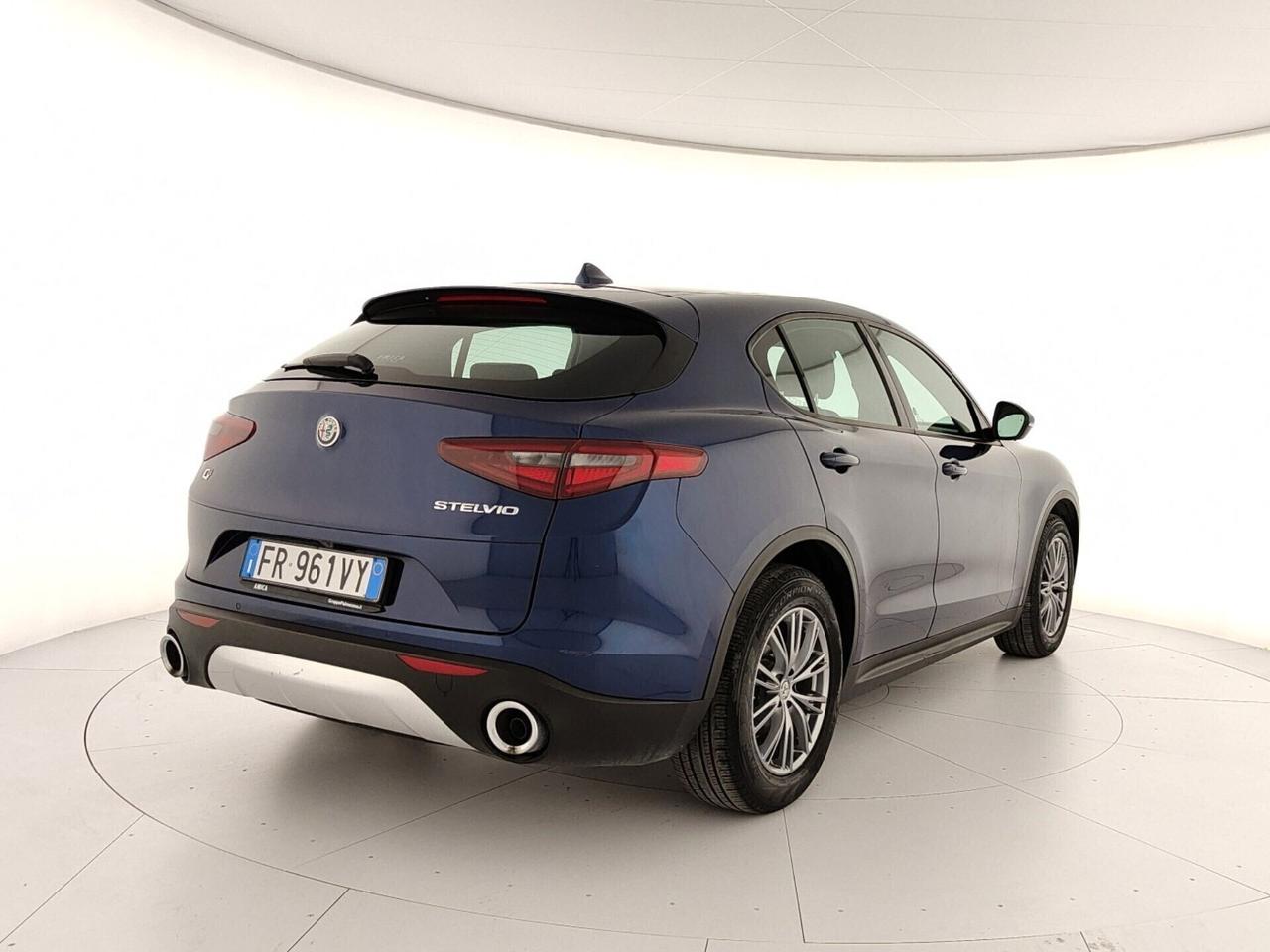 Alfa Romeo Stelvio 2.2 Turbodiesel 210 CV AT8 Q4 Executive