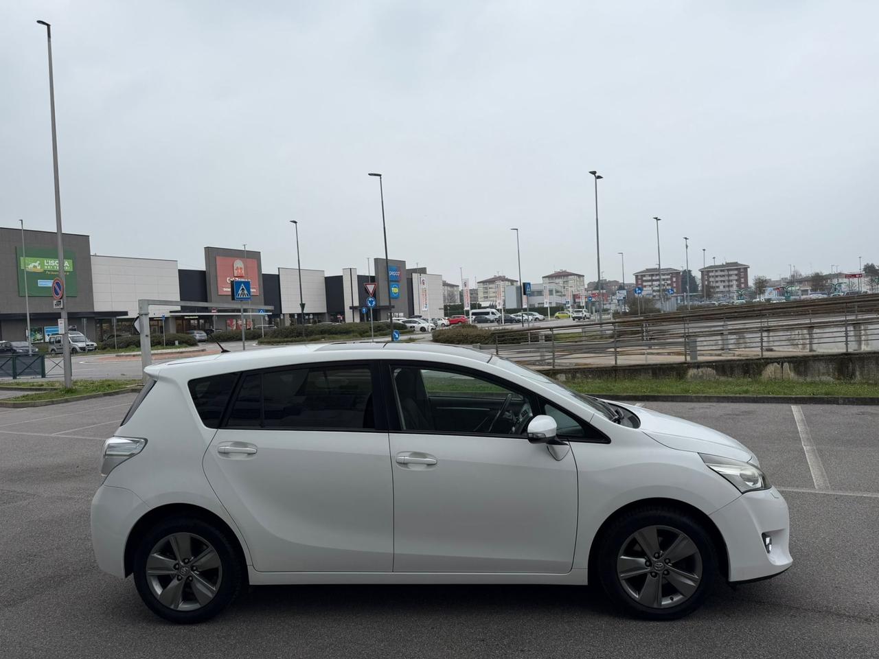 Toyota Verso 1.6 D-4D Style 7 posti