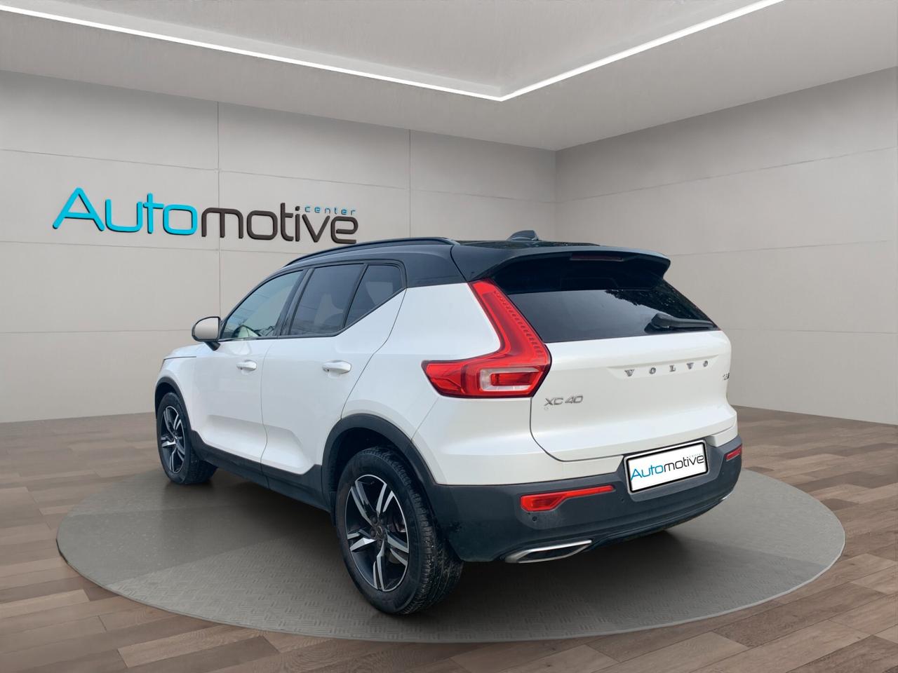 Volvo XC40 T5 AWD Geartronic R-design
