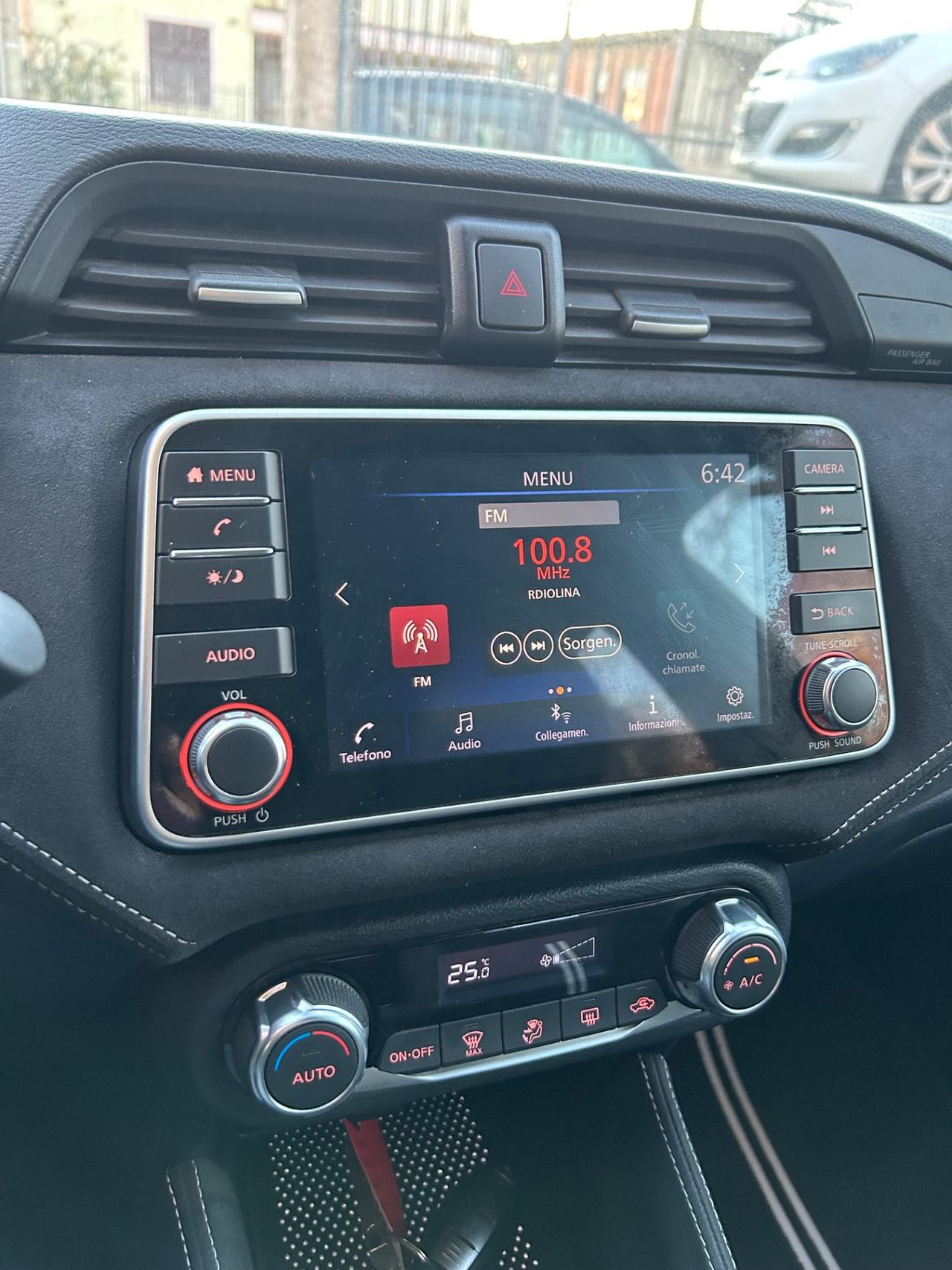 Nissan Micra DIG-T 117 5 porte N-Sport