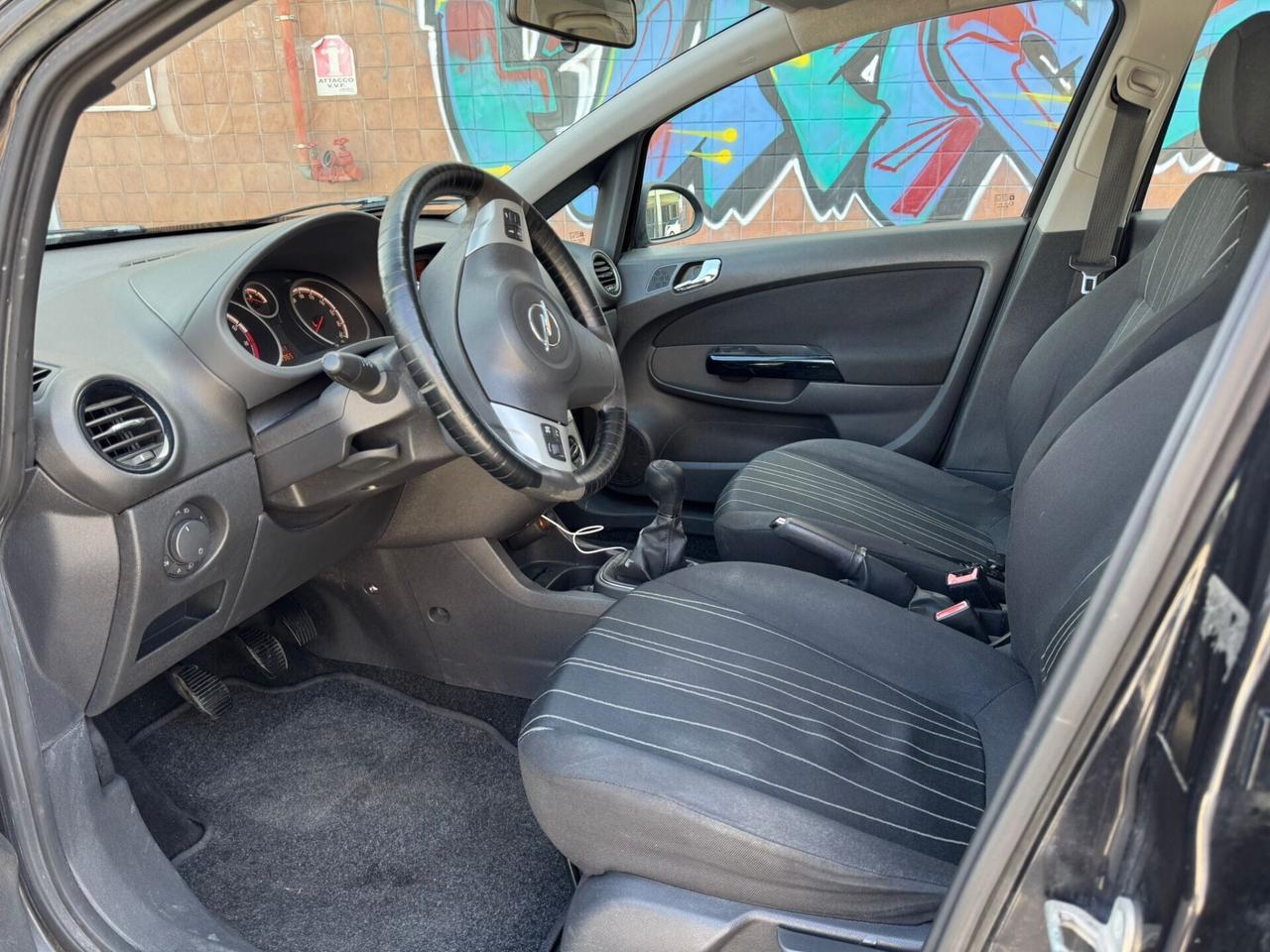 Opel Corsa Restayling 1.2benz 5 porte Full Perfett