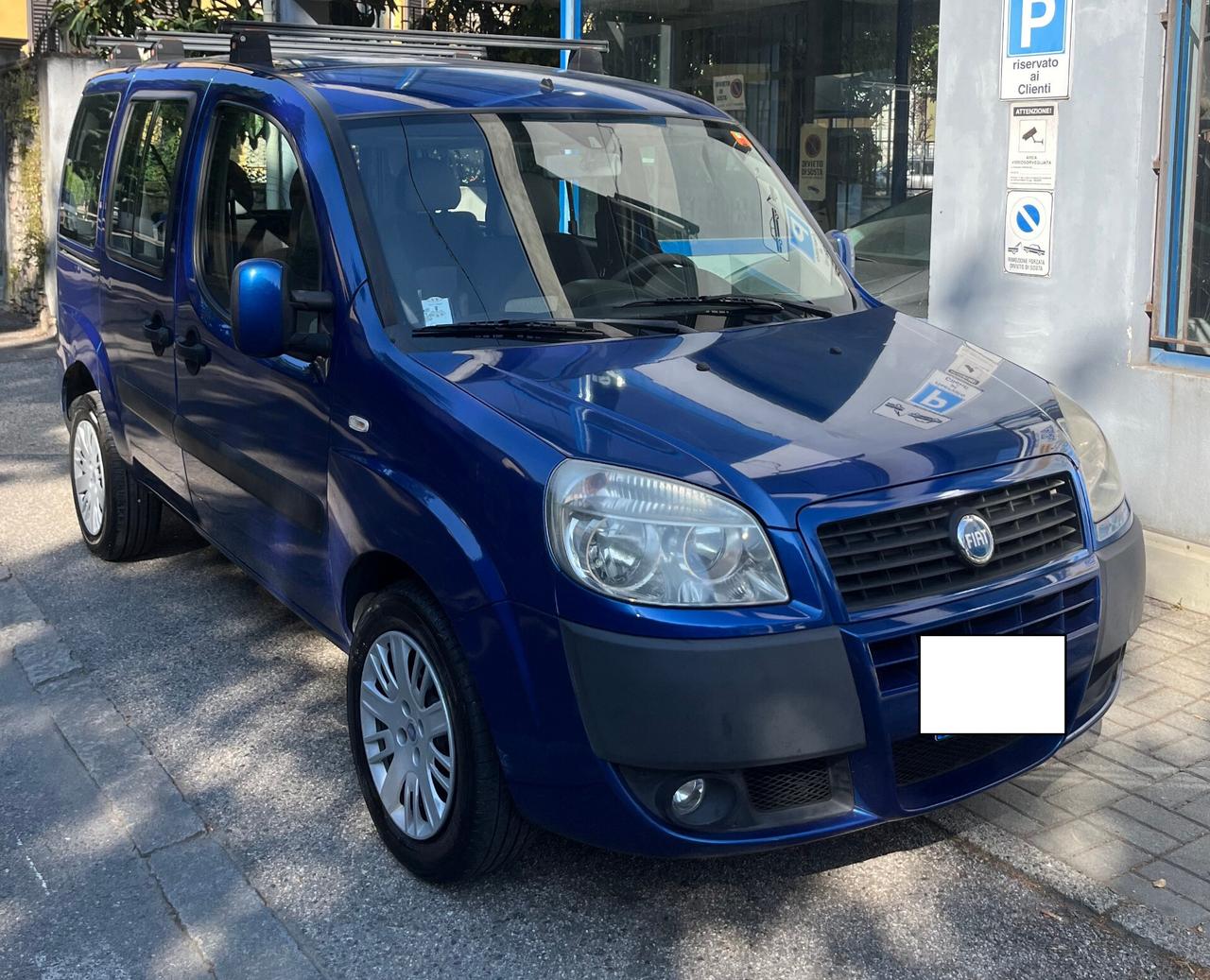 FIAT DOBLO - 1.9 MULTIJET - VETRATO - 5 POSTI