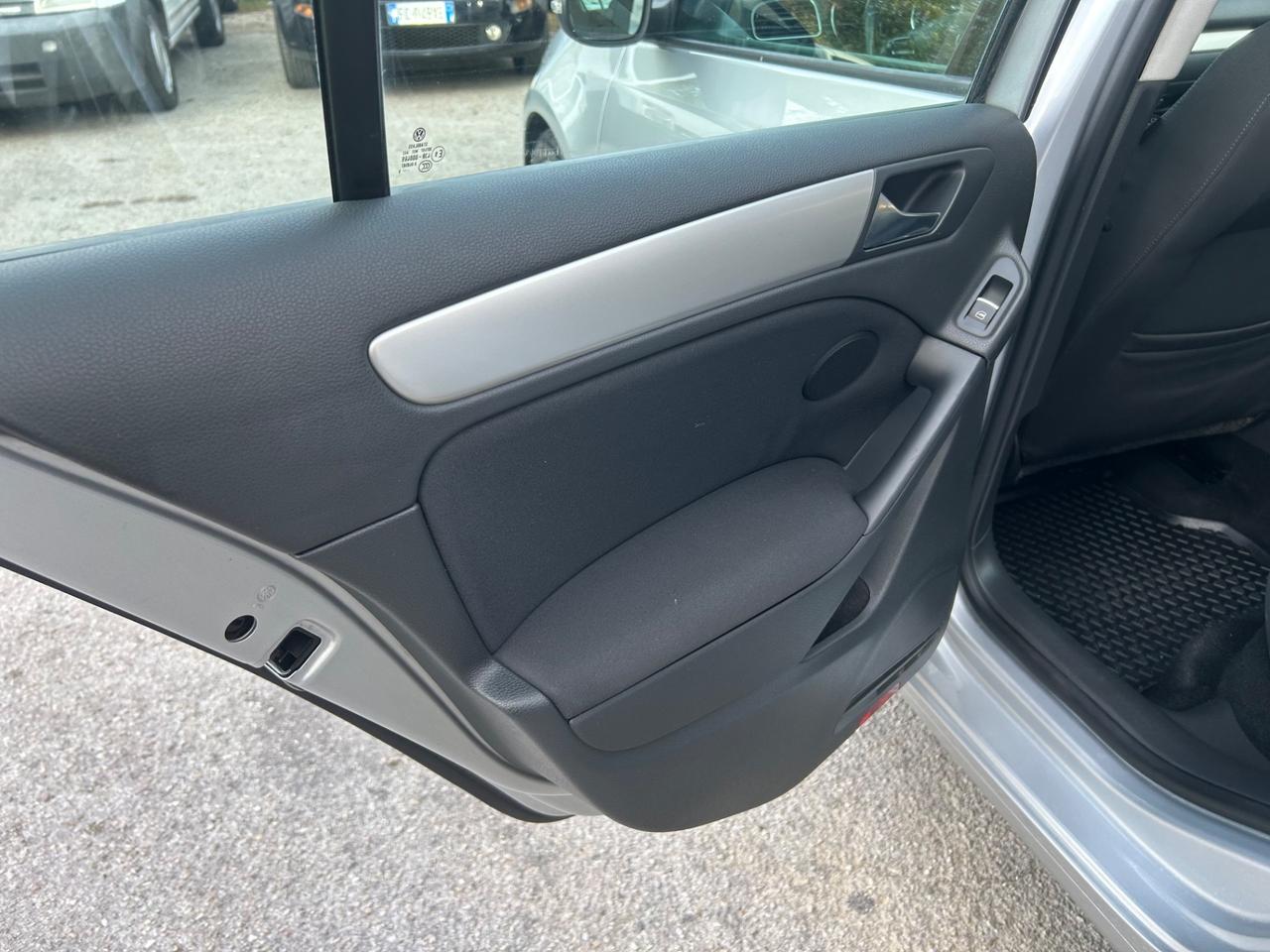 Volkswagen Golf 2.0 TDI 110CV DPF 5p. Highline