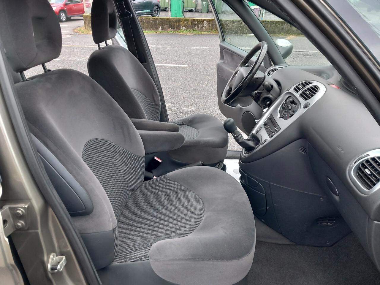 Citroen Xsara Picasso 1.6 16V Elegance