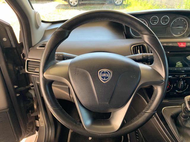 LANCIA Ypsilon 1.2 69 CV 5 porte GPL OK 07/2034 OK NEOPATENTATI