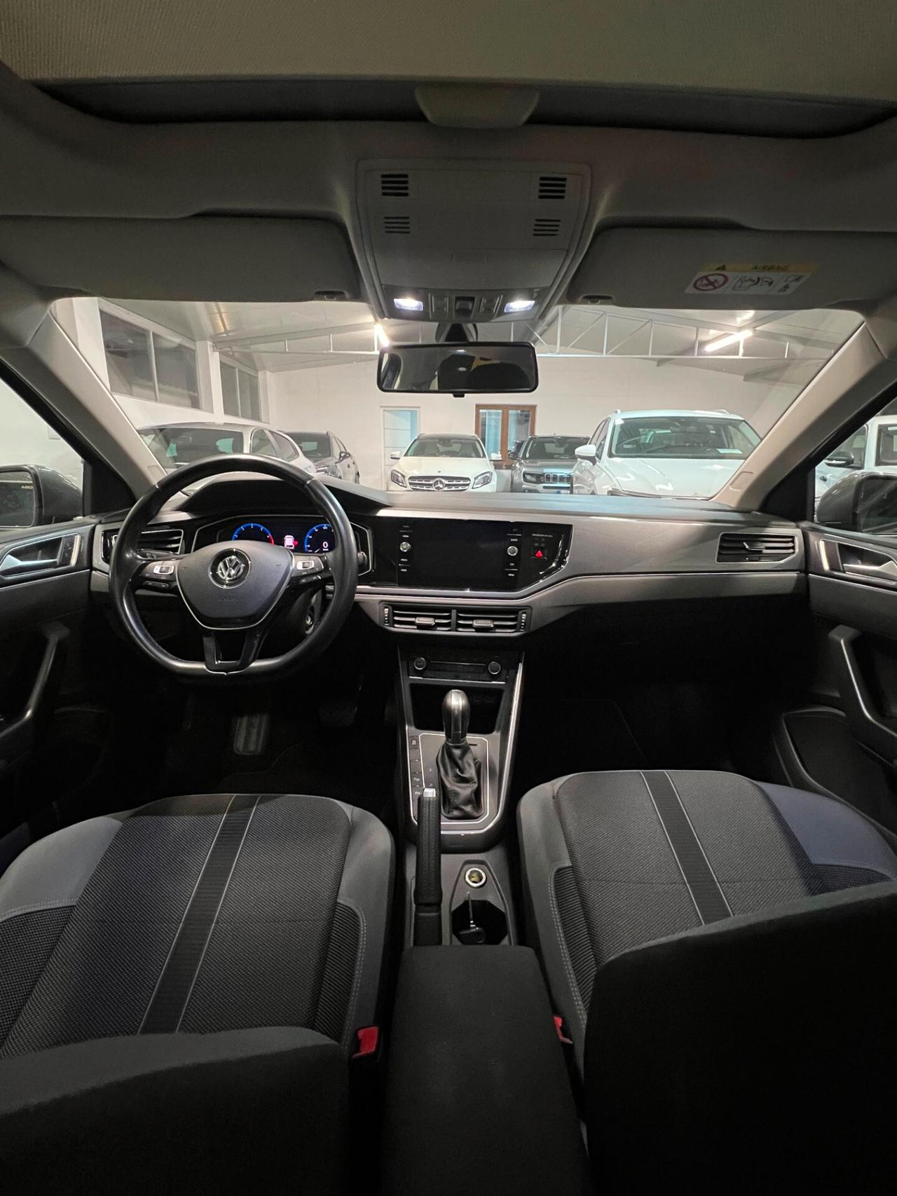 Volkswagen Polo 1.0 TSI DSG R-line -Tetto apribile