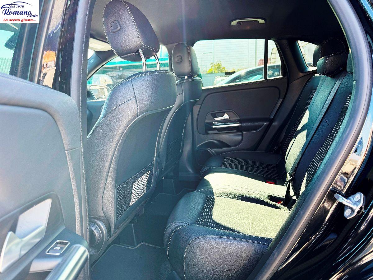 MERCEDES - Classe GLA - 200 d Automatic Sport#PACK LUCI AMBIENTE!