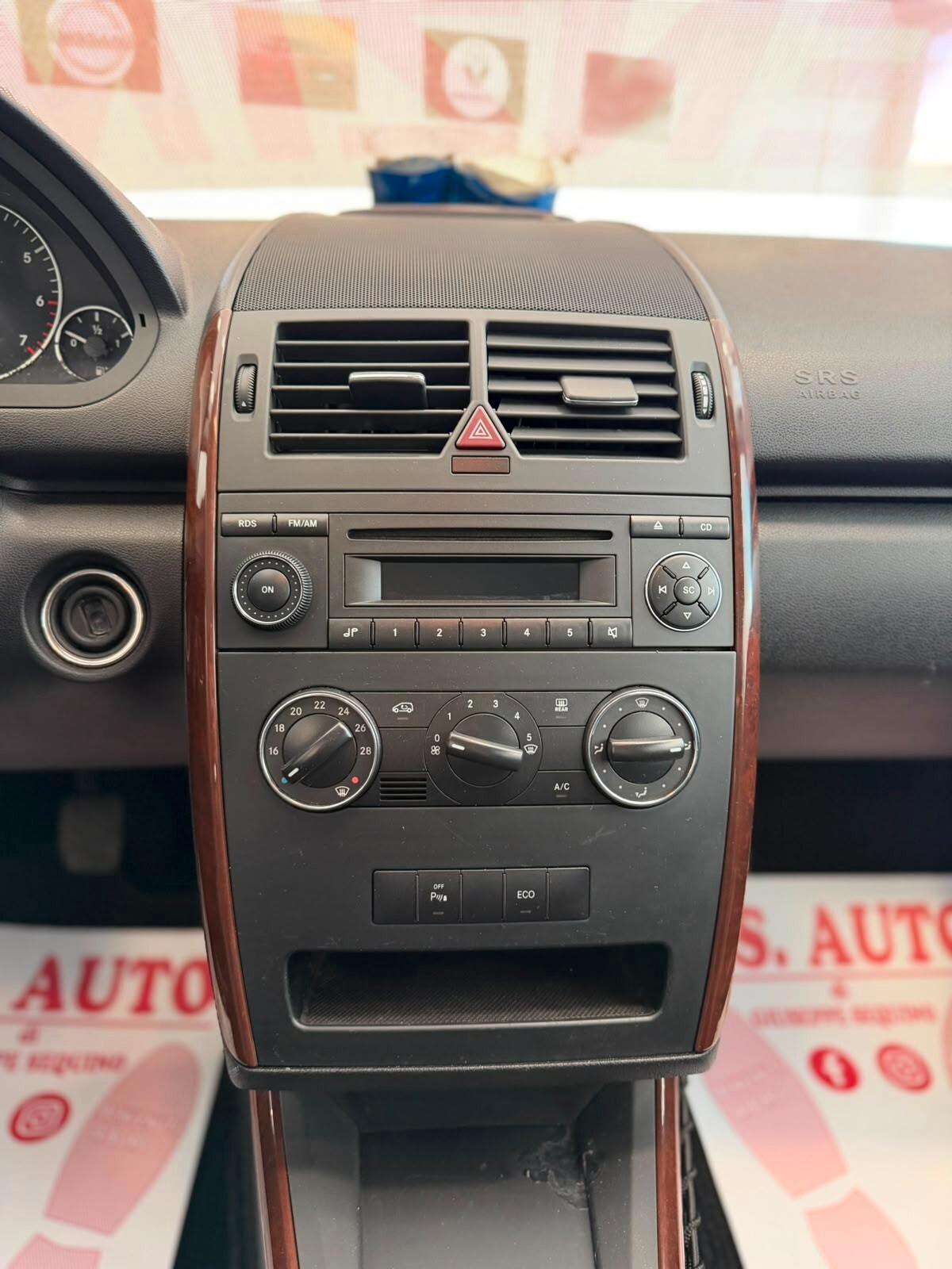 Mercedes-benz A 150 BlueEFFICIENCY Elegance