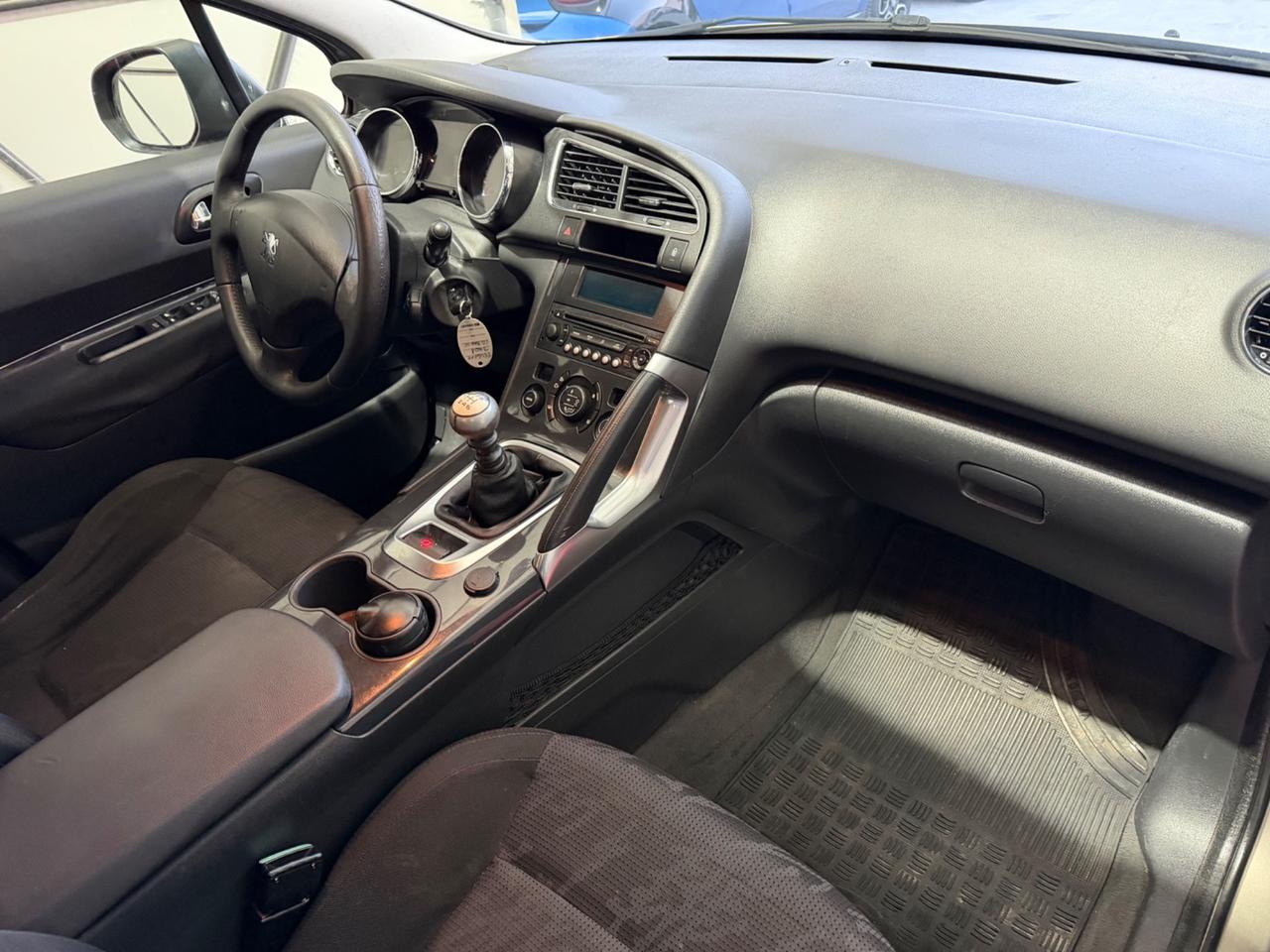 Peugeot 3008 1.6 HDi 110CV Premium