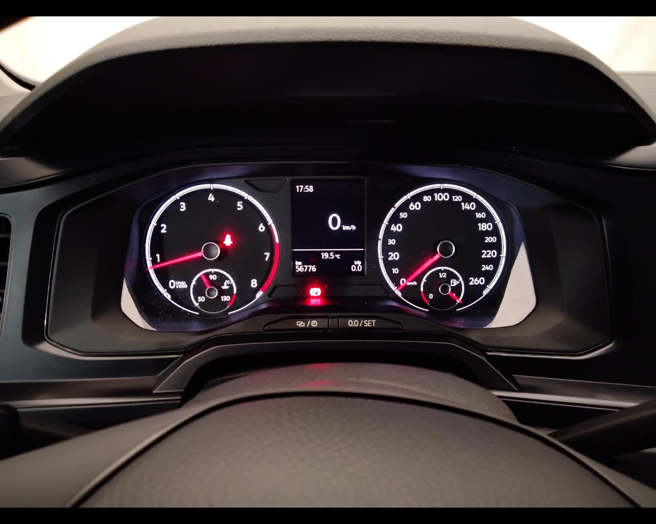 VOLKSWAGEN Polo VI 2017 - Polo 5p 1.0 mpi Trendline 65cv