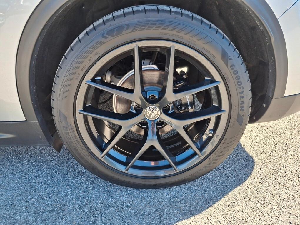 Alfa Romeo Stelvio 2.2 TD TETTO/Cerchio 20 - 2021