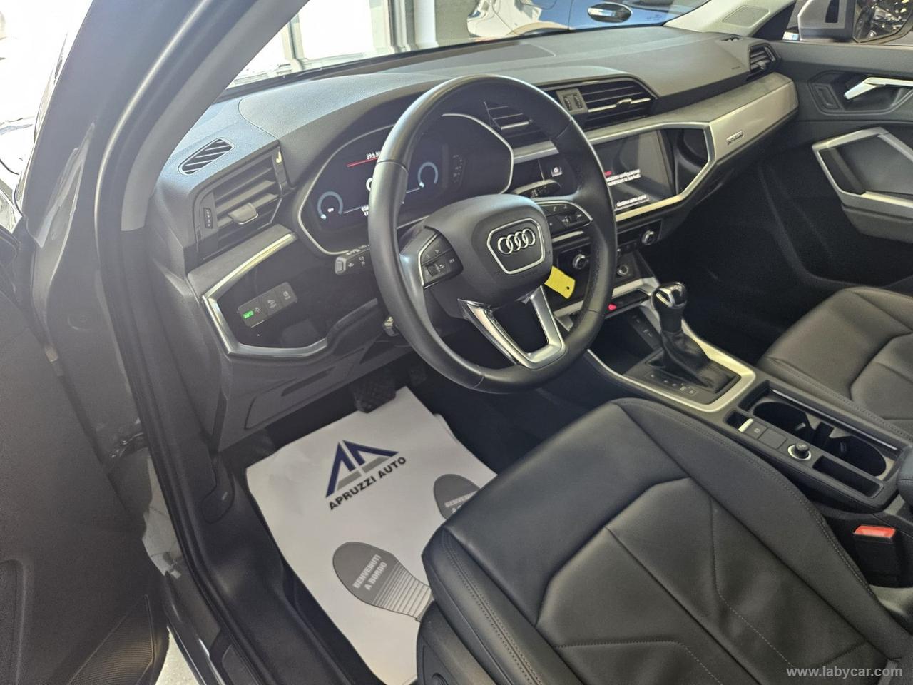 AUDI Q3 40 TDI quattro S tr. Business Adv.