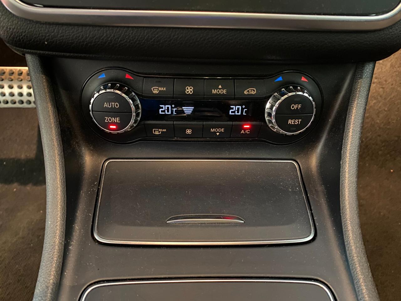 Mercedes-benz GLA200 d Automatic 4Matic Premium Amg