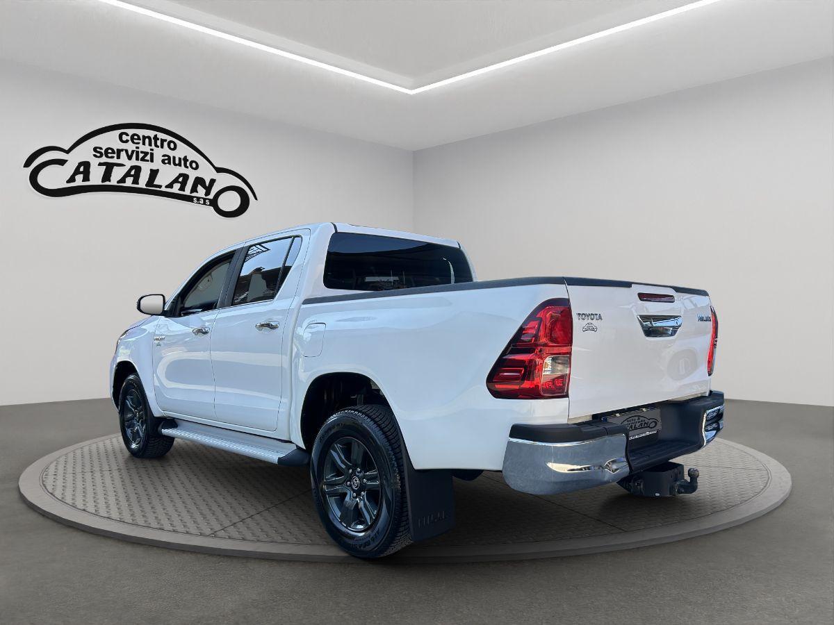 TOYOTA - Hilux 2.4 d-4d 4x4 EXECUTIVE TELECAMERA