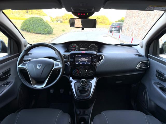 LANCIA Ypsilon GOLD+NAVI CARPLAY+SENSORI+LED