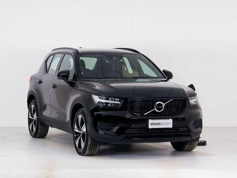 Volvo XC40 T4 Recharge Plug-in Hybrid R-design N1