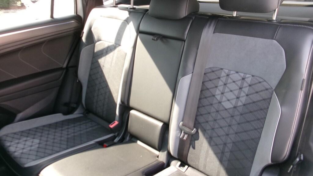 Volkswagen Tiguan 2.0 TDI SCR R Line 4Motion DSG