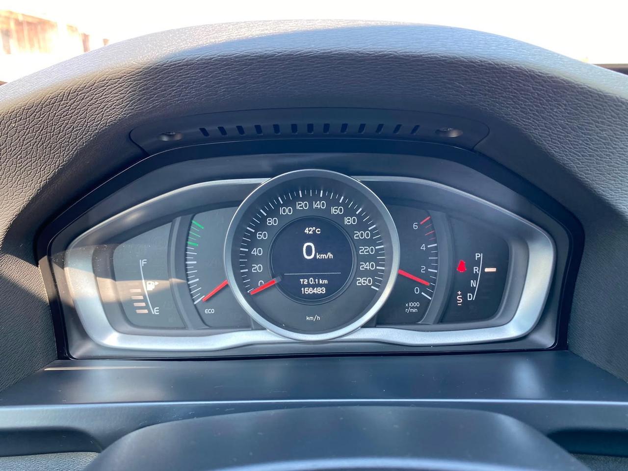 Volvo V60 D2 Geartronic Momentum