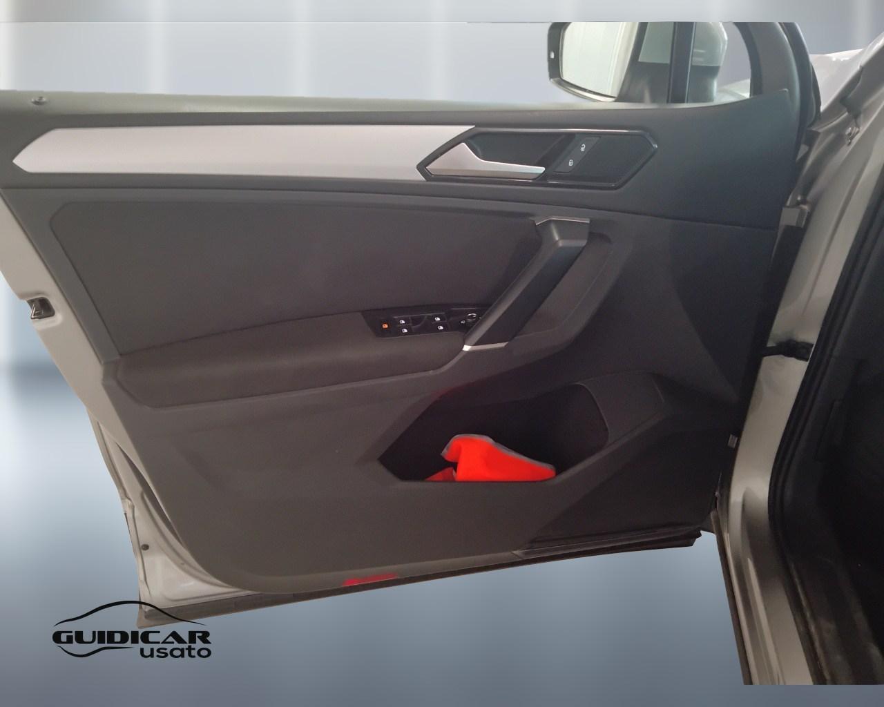 VOLKSWAGEN Tiguan II 2016 - Tiguan 2.0 tdi Business 150cv