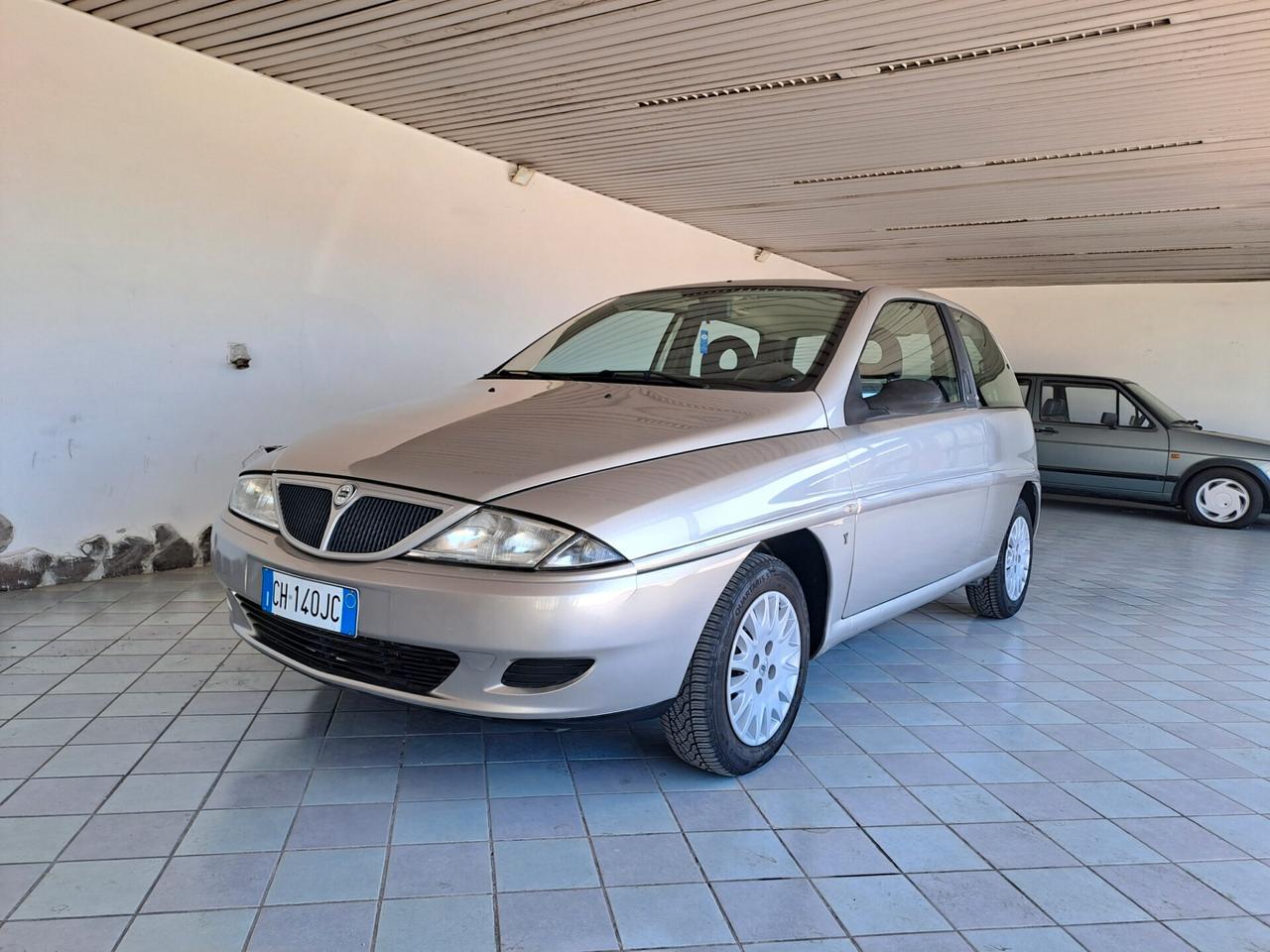 Lancia Y 1.2i km 99.000