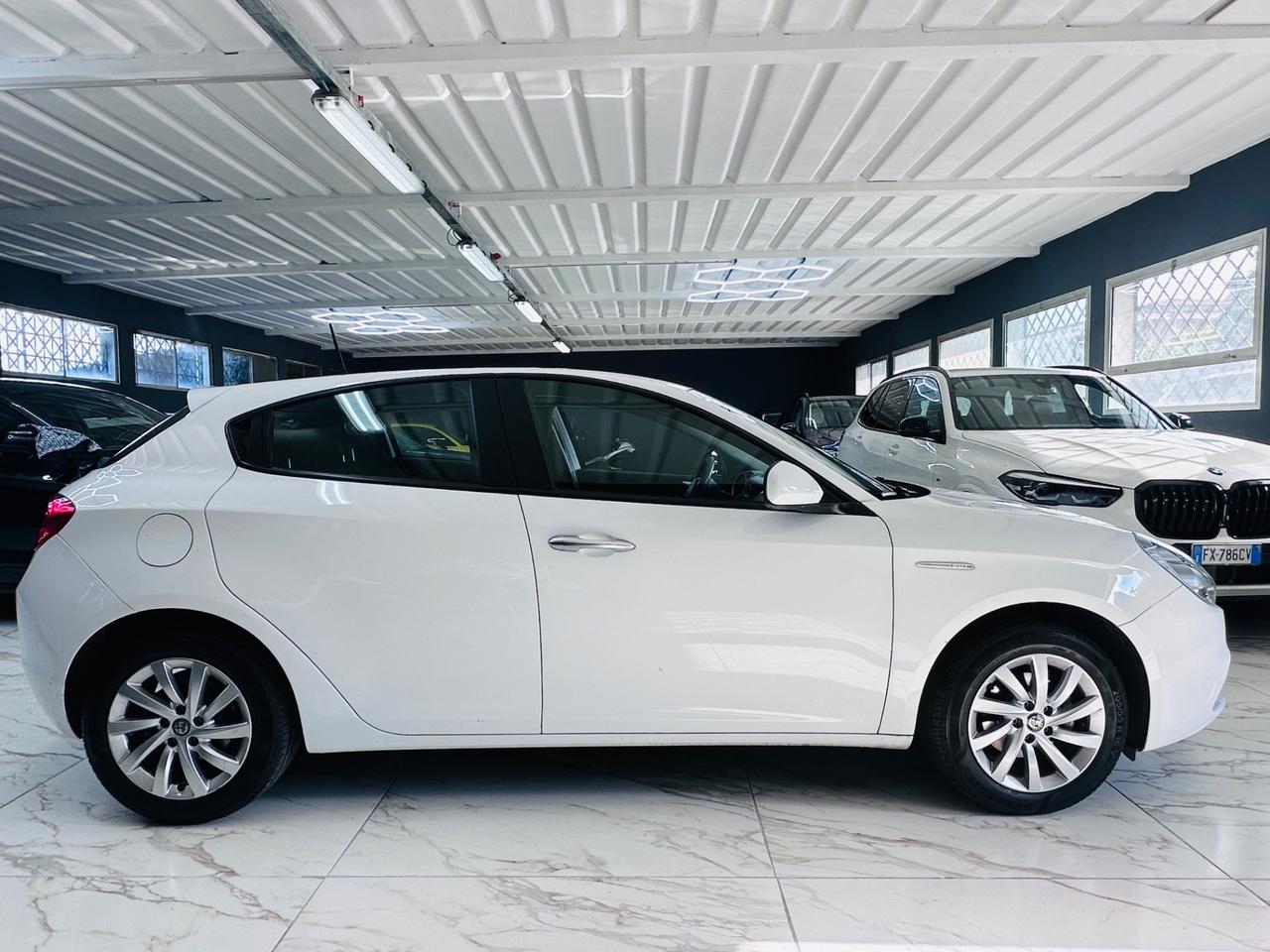Alfa Romeo Giulietta 1.4 Turbo 120 CV GPL Super