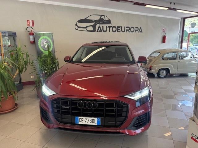 AUDI Q8 Q8 55 TFSI e quattro tiptronic Sport
