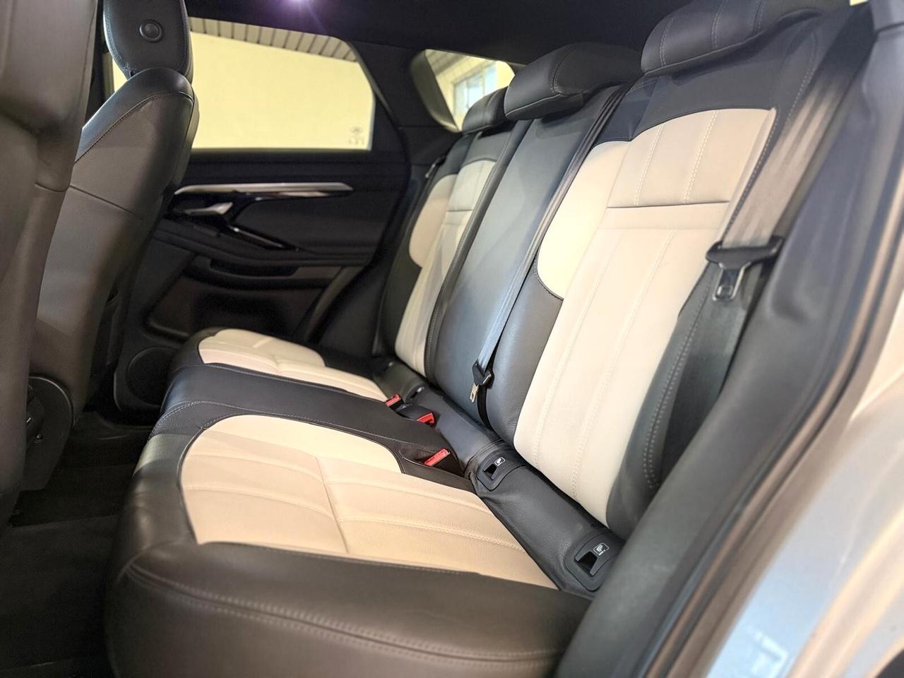 Land Rover Range Evoque 2.0D I4-L.Flw 150CV AWD Aut R-Dynamic HSE