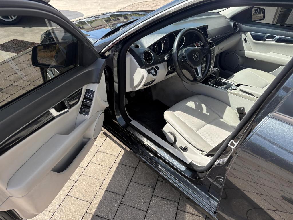 Mercedes-benz C 200 CDI BlueEFFICIENCY Avantgarde