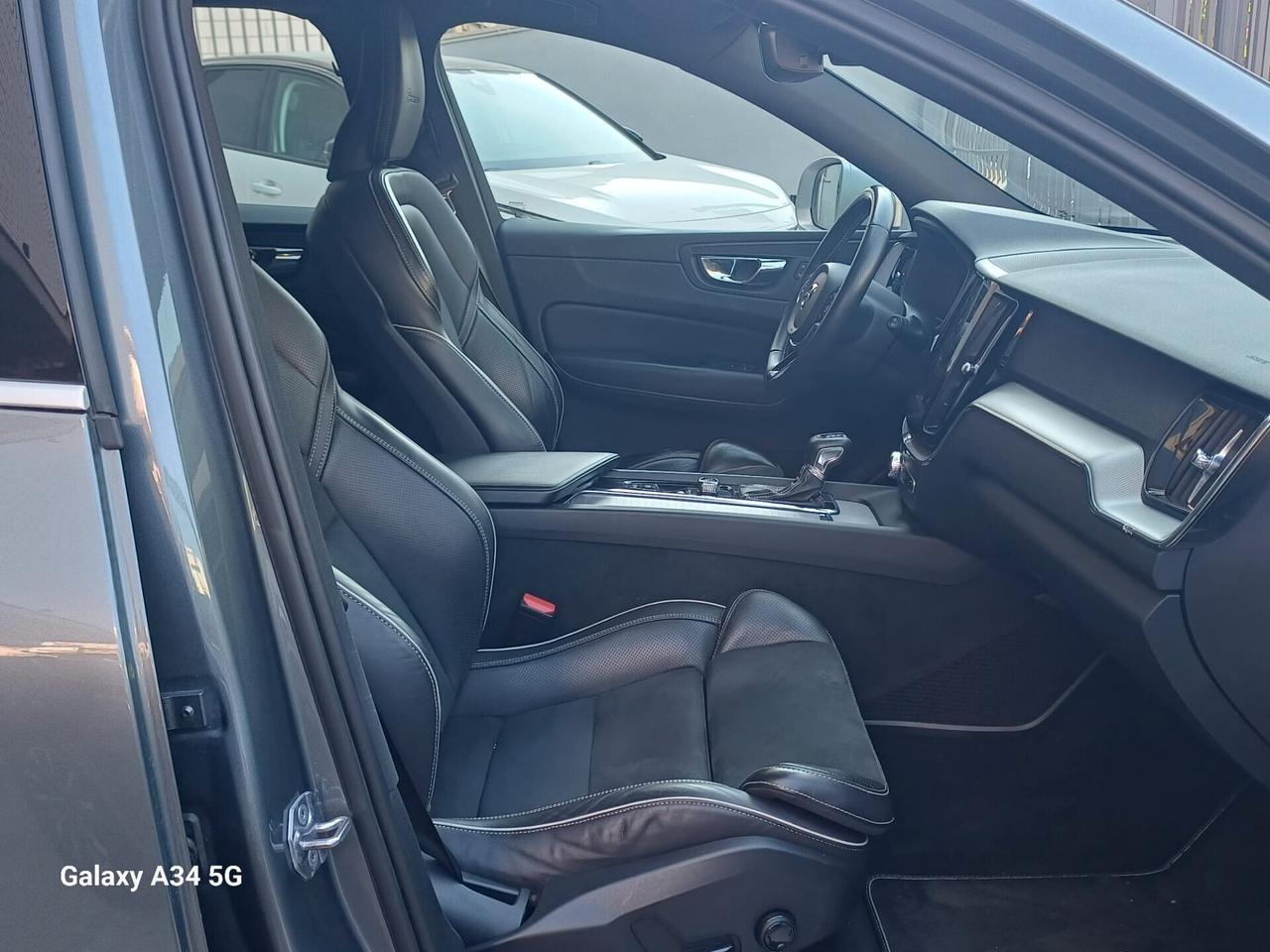 Volvo XC 60 XC60 D4 AWD Geartronic R-design