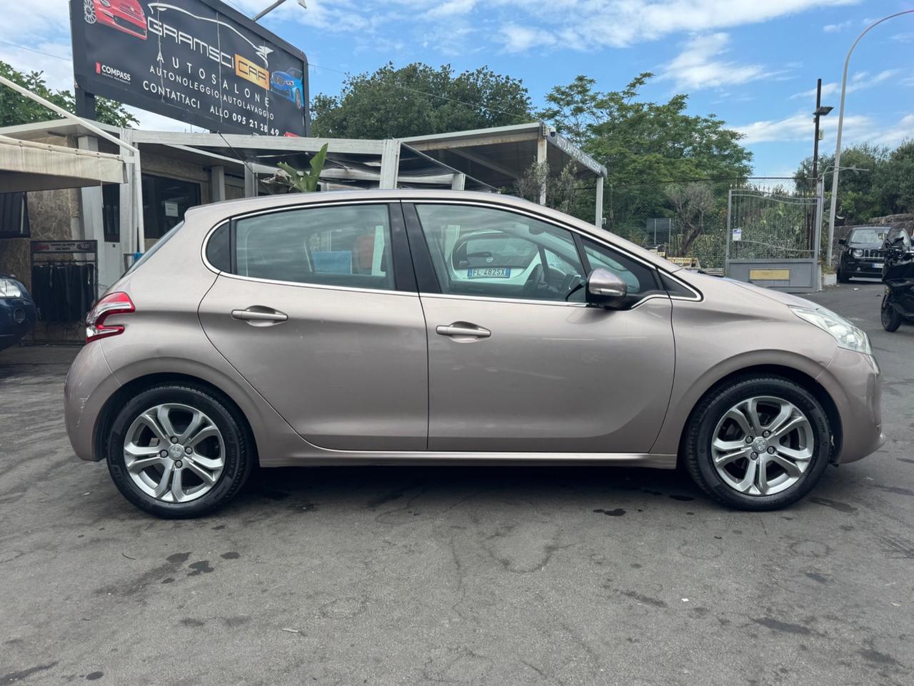 Peugeot 208 1.2 VTi 82 CV 5 porte Active