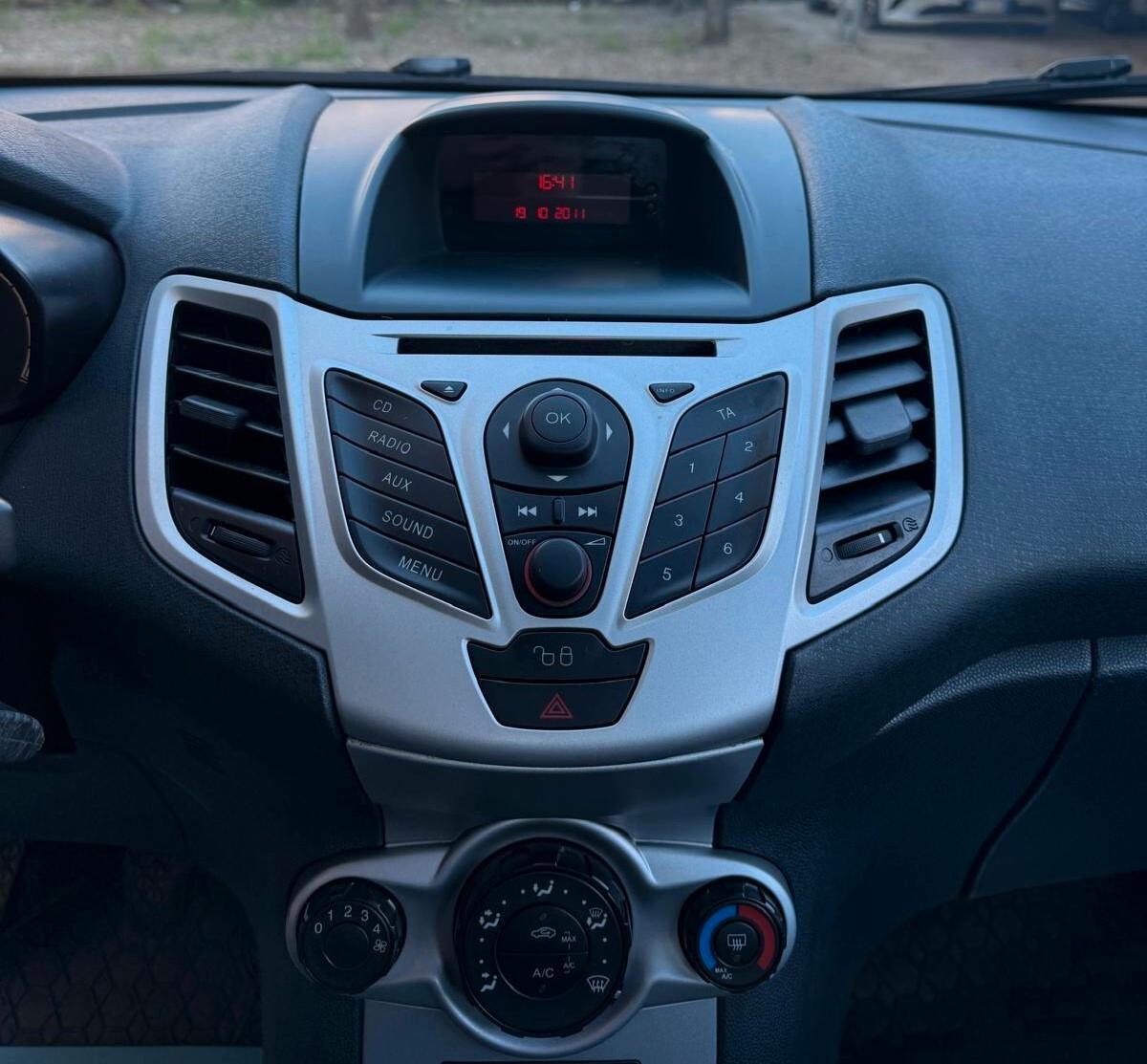 Ford Fiesta 1.2 82CV Titanium 2012