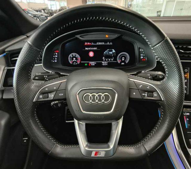 AUDI Q8 45 TDI quattro tiptronic Sport