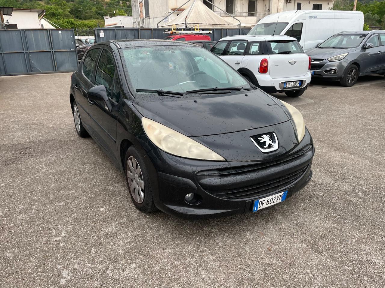 Peugeot 207 1.4 8V 75CV 5p. ONE Line