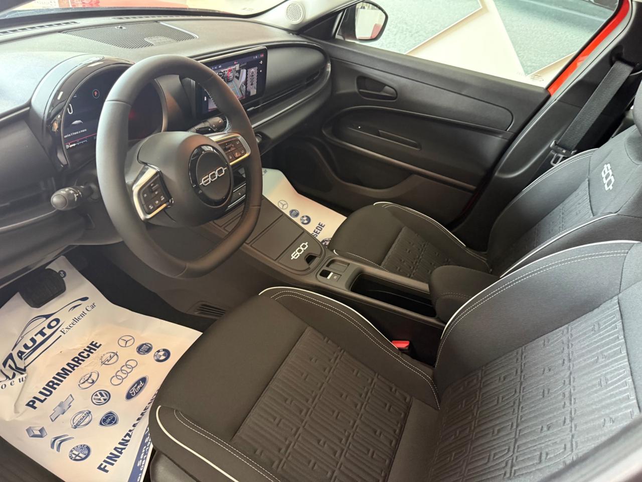 Fiat 600 Hybrid 110 CV DCT MHEV pop confort