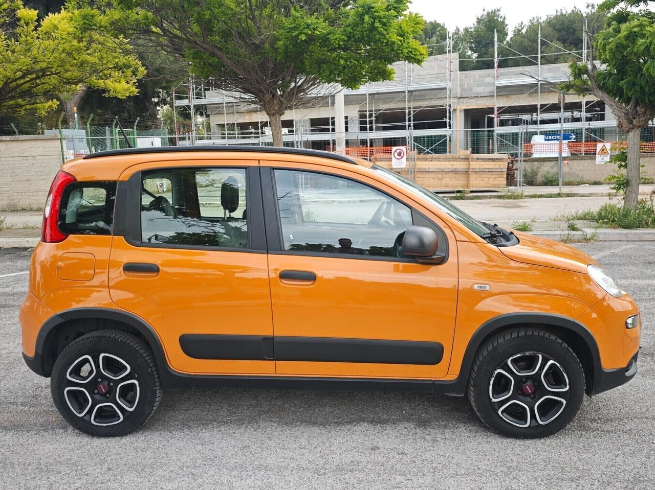 Fiat Panda 0.9 TwinAir Turbo Natural Power City cross Metano 85cv