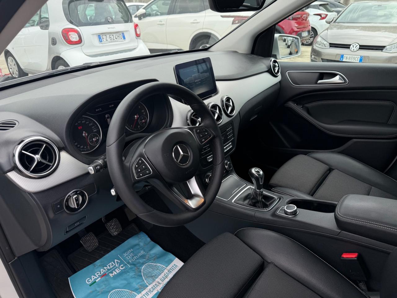 Mercedes-benz B 180 d Premium