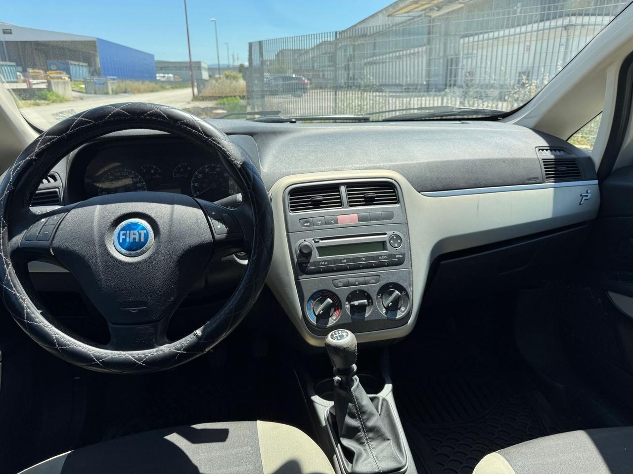 FIAT GRANDE PUNTO 1.2 5p ACTIVE 88000 km