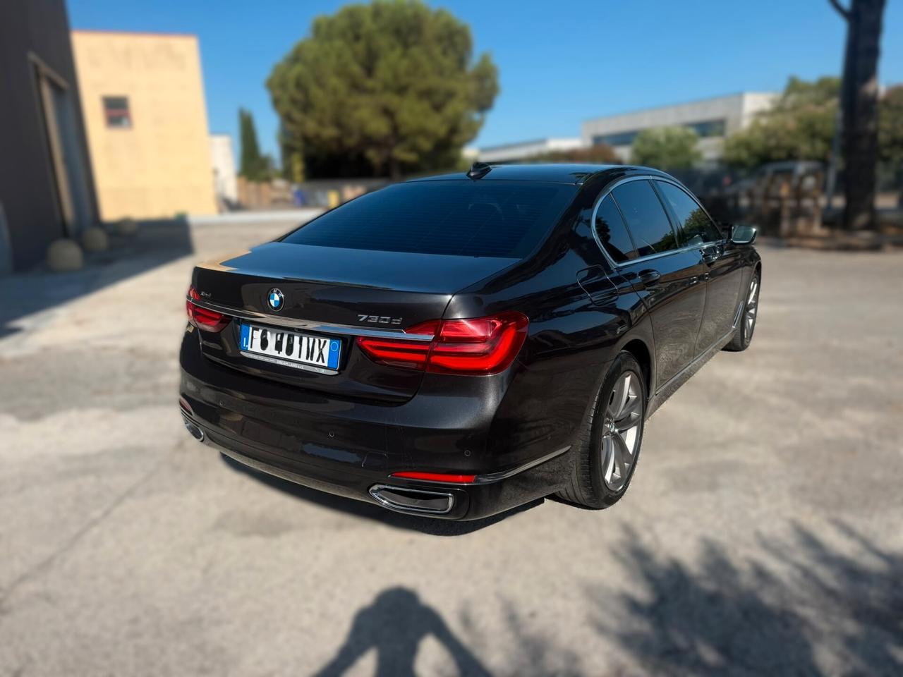 BMW 730 3.0 D 2017 CARBON CORE 12 MESI DI GARANZIA