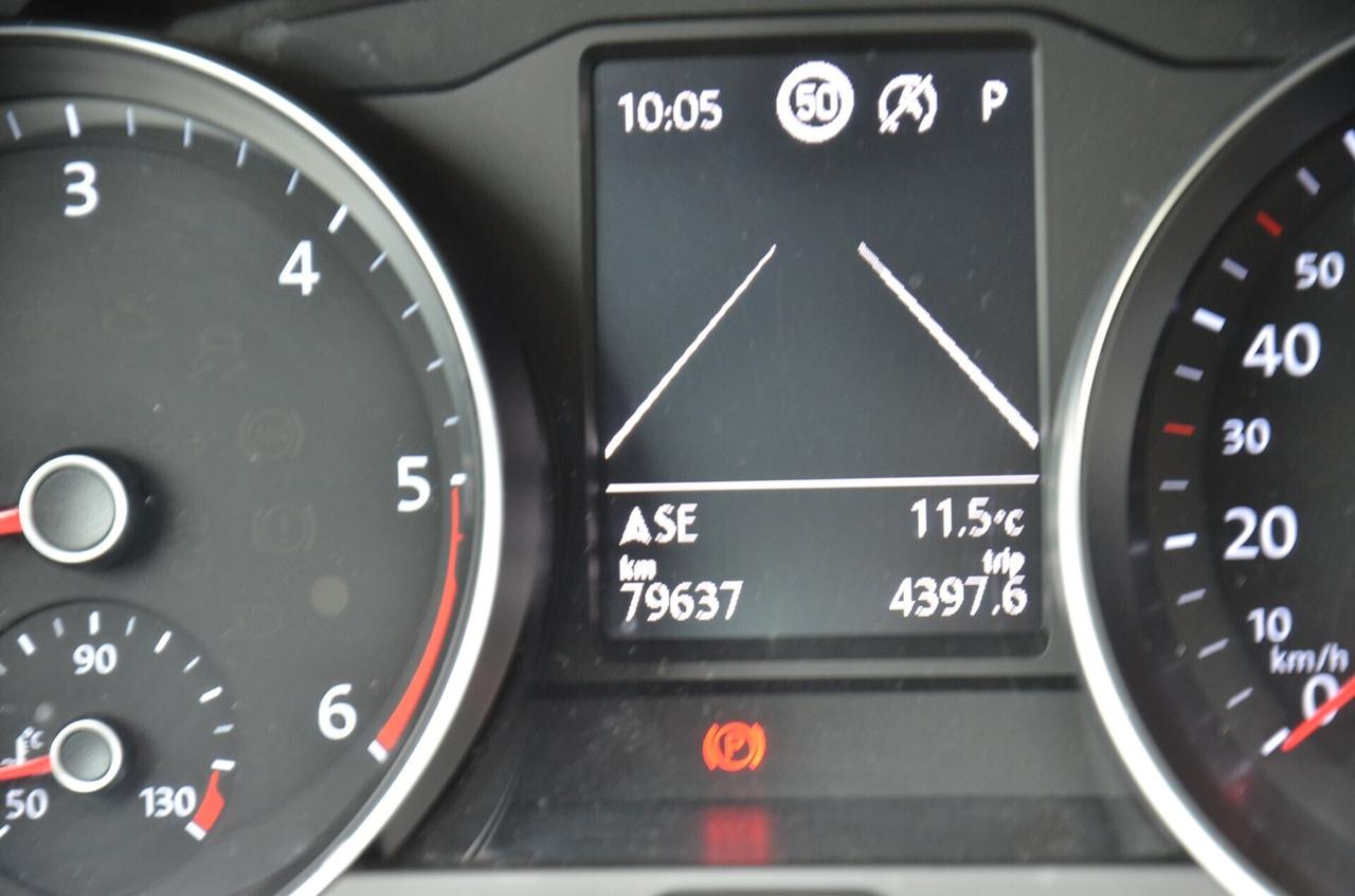 Volkswagen Passat 1.6 TDI SCR DSG Business BMT