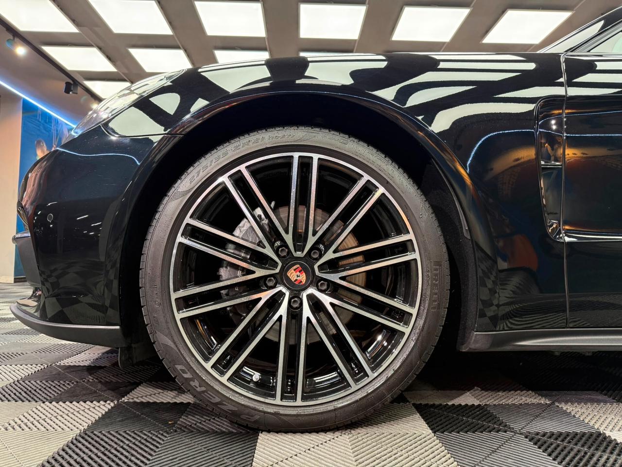 Porsche Panamera 3.0 4 (298)