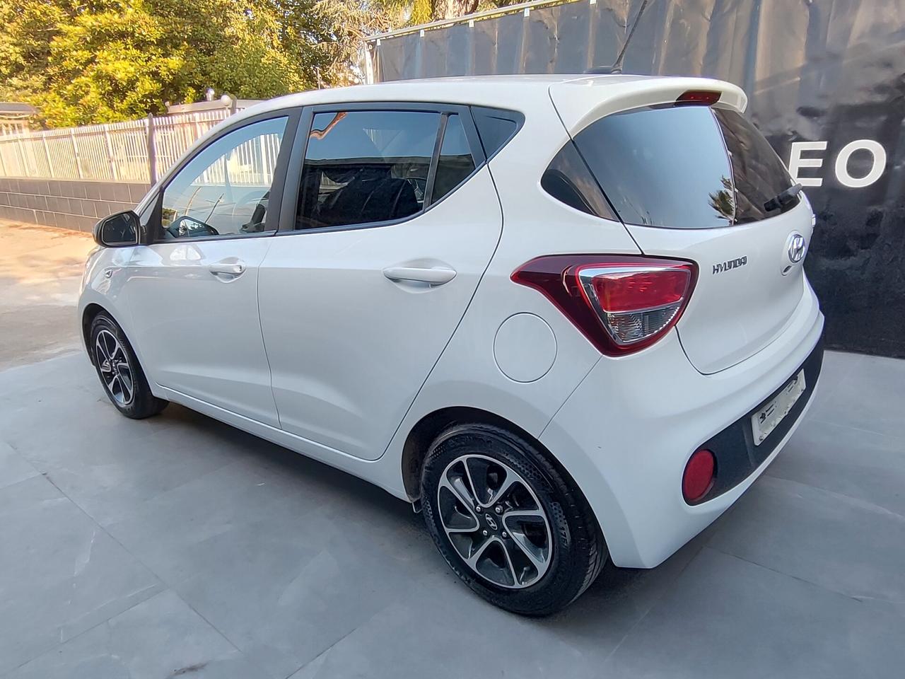 Hyundai i10 1.0 BENZINA E GPL DI SERIE Connectline
