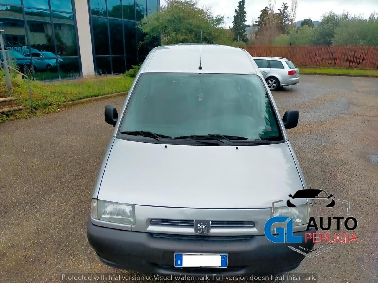 Peugeot Expert 1.6 benzina 6 p usato poco AUTOVETTURA