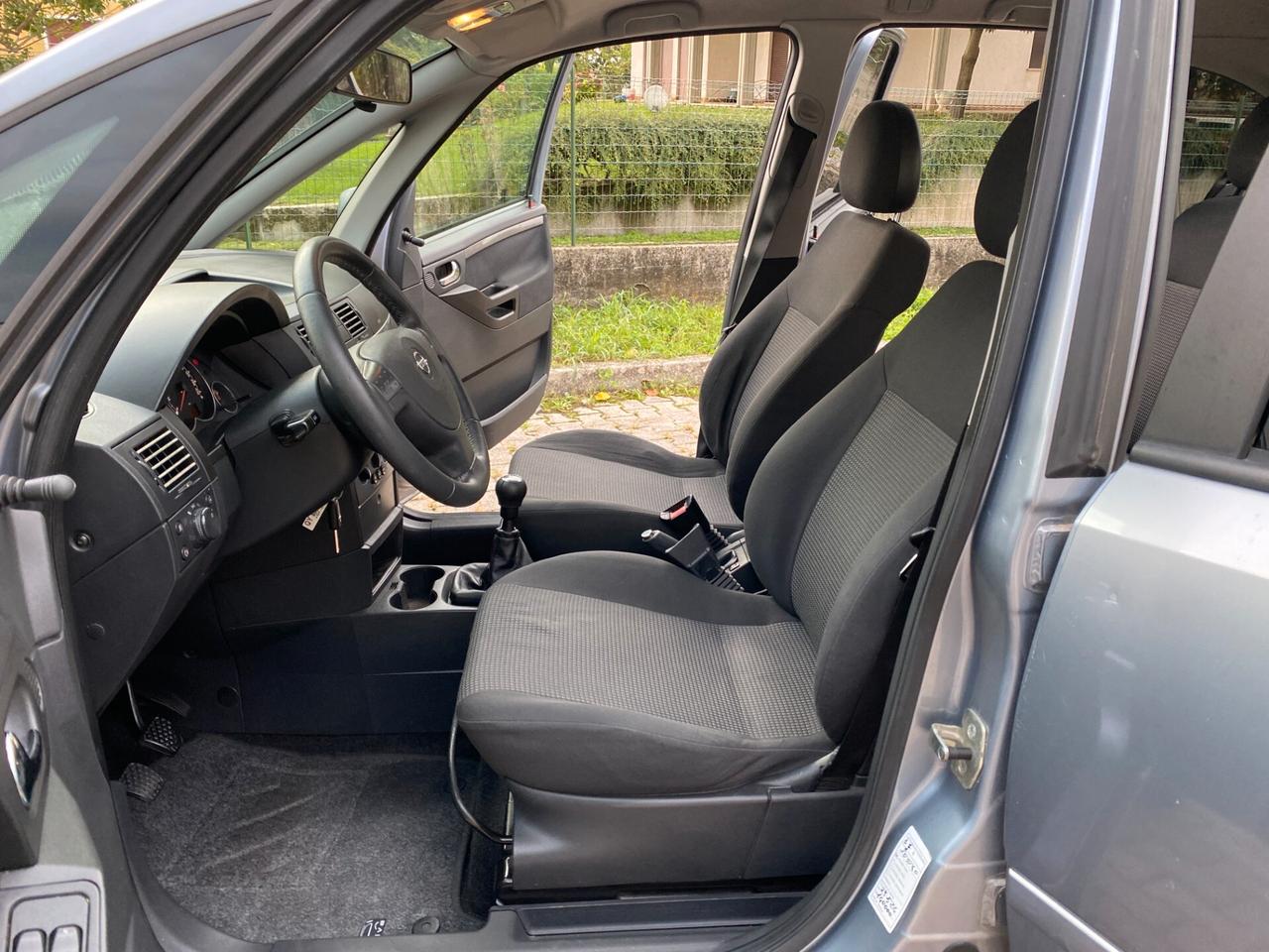 Opel Meriva 1.4i Cosmo OK NEOPATENTATO