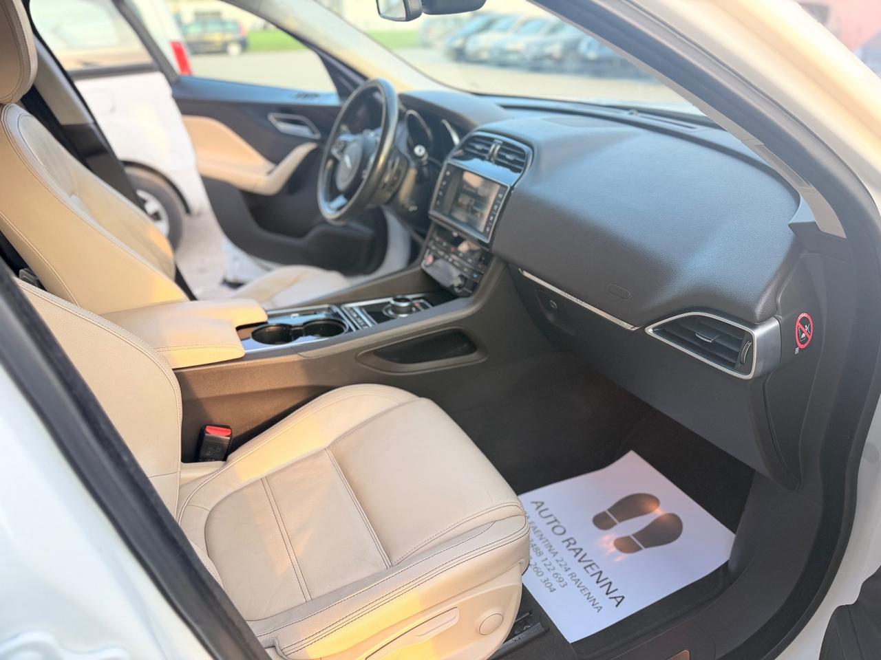 Jaguar F-Pace 2.0 D 180 CV AWD Portfolio euro6