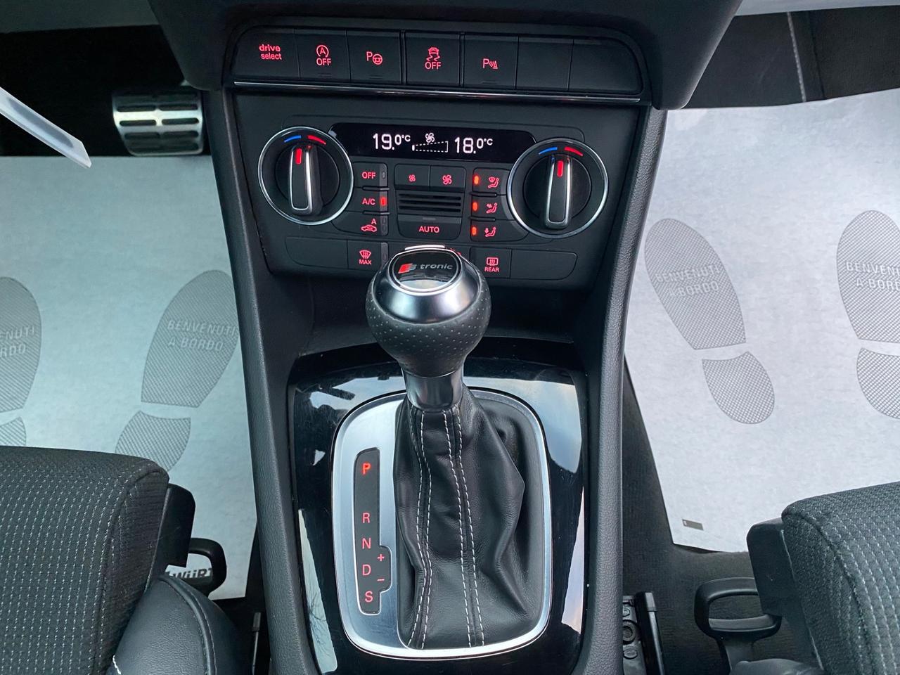 Audi Q3 2.0 TDI 120 CV S-tronic Sport S-Line